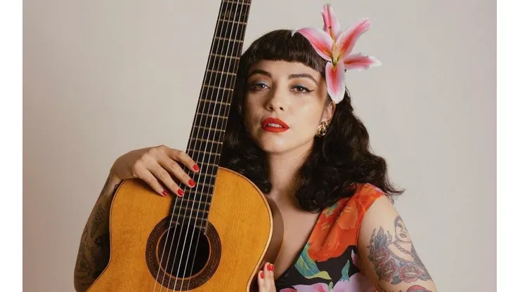 Mon Laferte es otra más de la artista que ha cultivado el éxito a través de la pandemia.
