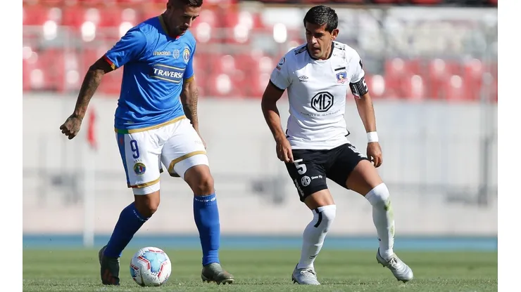 Julio Barroso es la novedad en la defensa que mostrará Colo Colo esta tarde ante Audax Italiano por la 19ª fecha del Campeonato Nacional