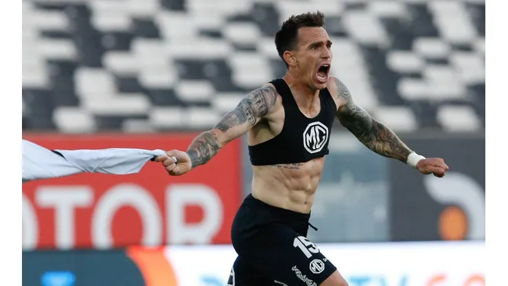 Colo Colo venció de manera agónica a Audax Italiano con gol de Pablo Mouche.