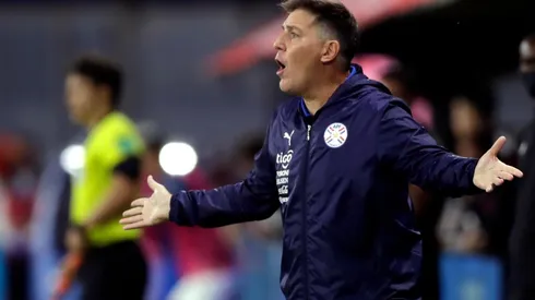 Eduardo Berizzo ante Bolivia en el Defensores del Chaco