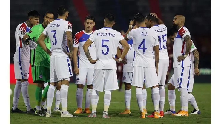 La selección chilena luego de la dolorosa derrota ante Venezuela