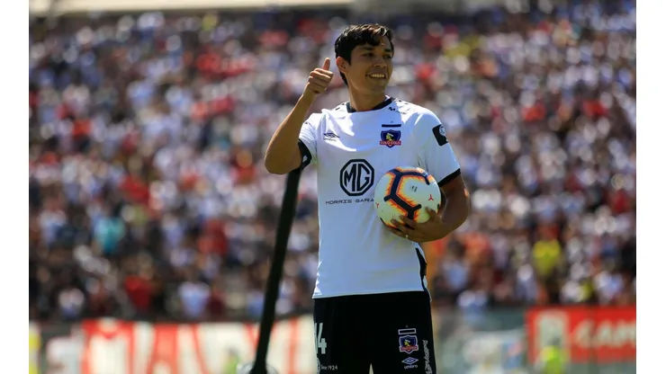 Quinteros reveló que la dirigencia alba ha hecho un esfuerzo en buscar refuerzos para el club.