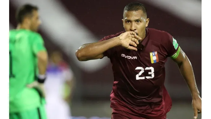 Salomón Rondón le dio la victoria a Venezuela contra Chile.