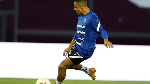 Alexis entrenó y se espera que esa titular.