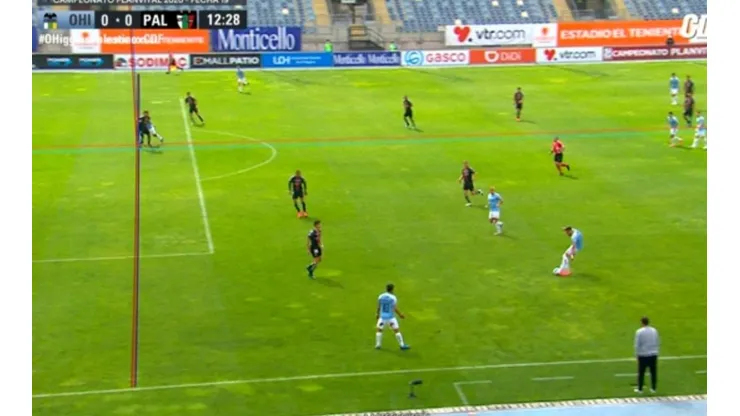 El VAR anula un gol con línea chueca