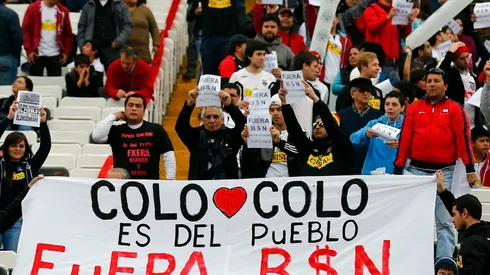 Colo Colo sufre una profunda crisis y los hinchas apuntan a la dirigencia como máximos responsables de la situación que tiene al Cacique luchando por no descender
