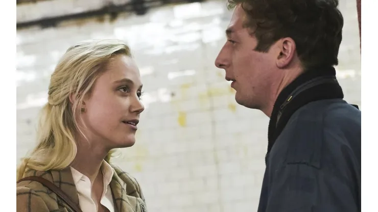 "Después de todo", el nuevo título de TNT Originals, está protagonizada por Maika Monroe.