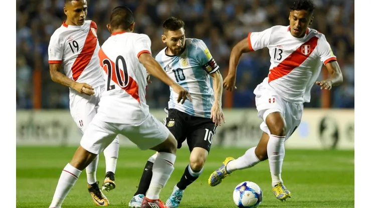 Lionel Messi y compañía sí deberán jugar en Lima con Perú