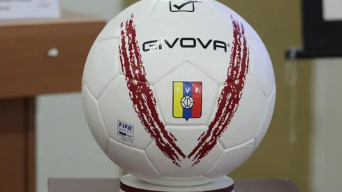 El balón oficial del duelo Venezuela-Chile es marca Givova y tiene el sello de calidad Pro de la FIFA