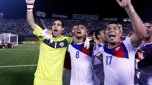 Claudio Bravo, Arturo Vidal y Gary Medel vuelven a ser uno en la Roja.