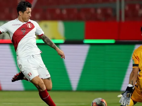 Los tapadones de Claudio Bravo contra Perú