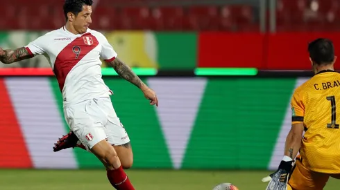 Bravo mantuvo el cero para la Roja contra Perú.