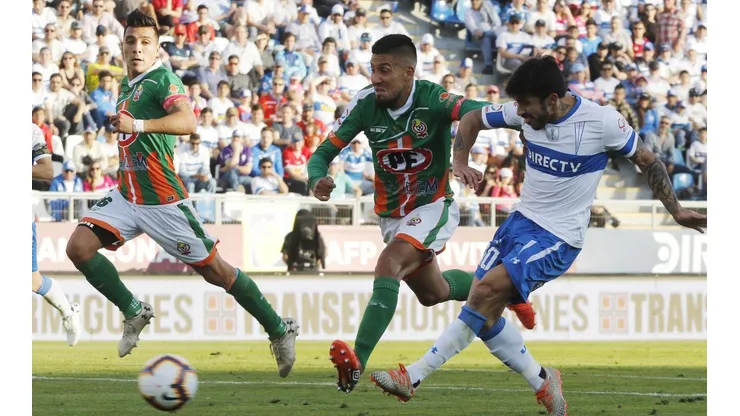 Católica quiere seguir como único líder del torneo.