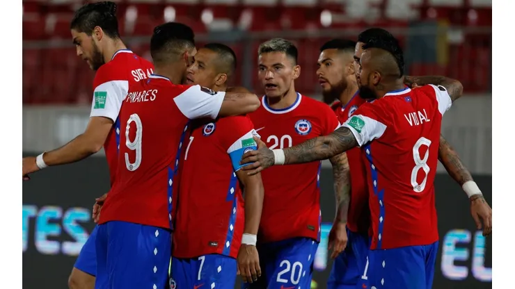 Chile recibe a Perú en otra edición del Clásico del Pacífico por las Eliminatorias a Qatar 2022.