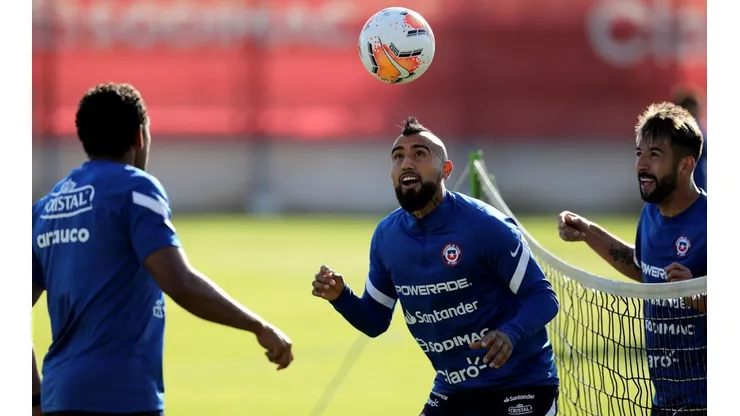 Jean Beausejour, Arturo Vidal y Mauricio Isla, tres bicampeones que van por más gloria ante Perú.