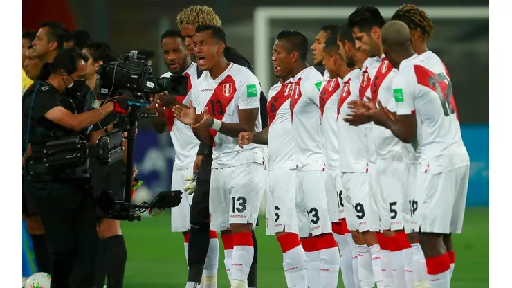 Selección peruana antes de enfrentar a Brasil