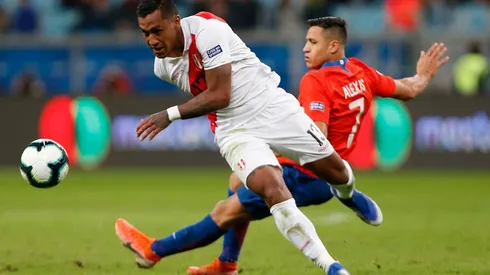 Renato Tapia otra vez se topará con Alexis Sánchez