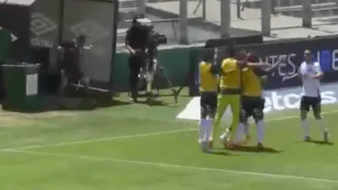 Video: utilero se hace viral con loco festejo del gol de Morales