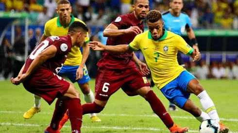 Brasil recibe a Venezuela con el objetivo de ganar y mantener el puntaje perfecto.