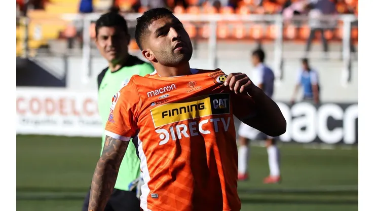 Ignacio Jara quiere jugar en Colo Colo, pero Cobreloa espera una mejor oferta.
