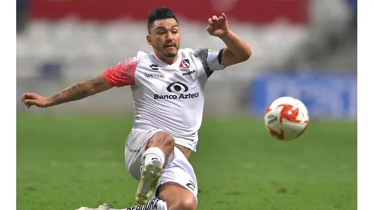 Reyes se acerca al América