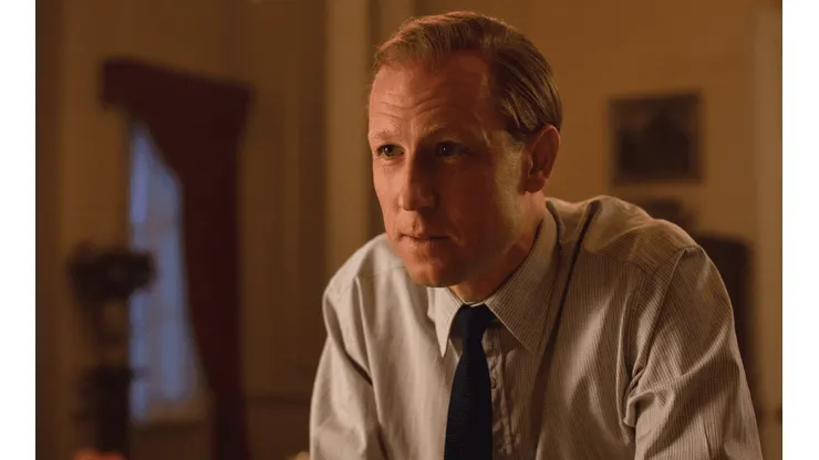 Tobias Menzies se despide del Príncipe Philip, después de que este enfrenta una nueva crisis en "The Crown".