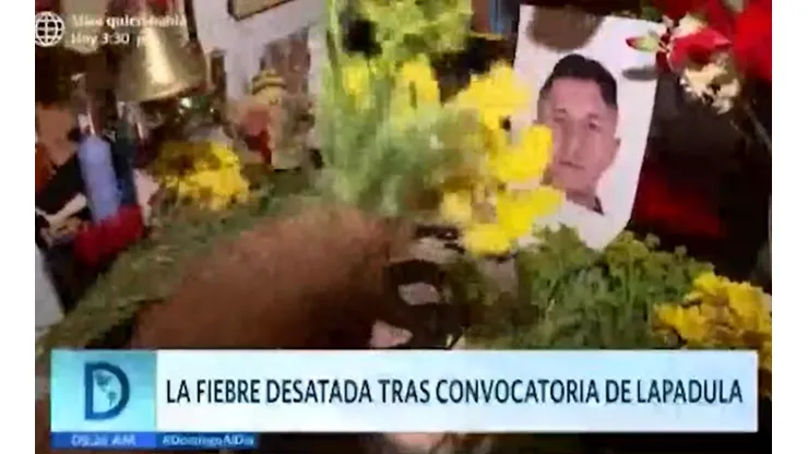 El ritual para que Lapadula sea goleador contra Chile.