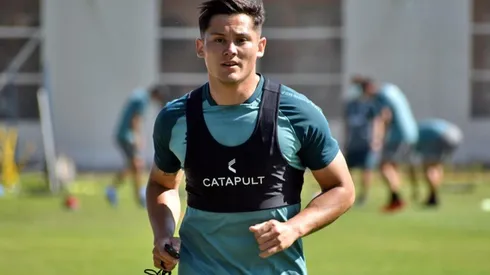 El volante se incorporó a la UC a préstamo con opción de compra.