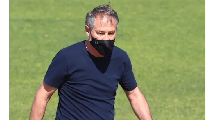 Ariel Holan se quejó por los penales en contra que le han cobrado a la UC.