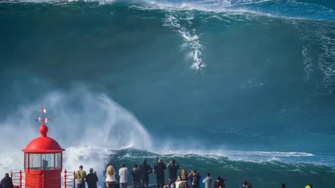 Las costas de Nazaré se caracteriza por tener olas de más de 25 metros de altura.