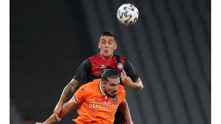 Enzo Roco marcó gracias a un brillante golpe de cabeza