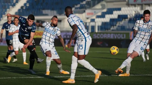 Vidal y Alexis fueron titulares en Inter