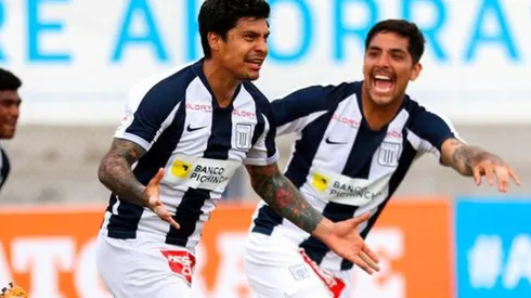 Patricio Rubio marca ante el Llacuabamba