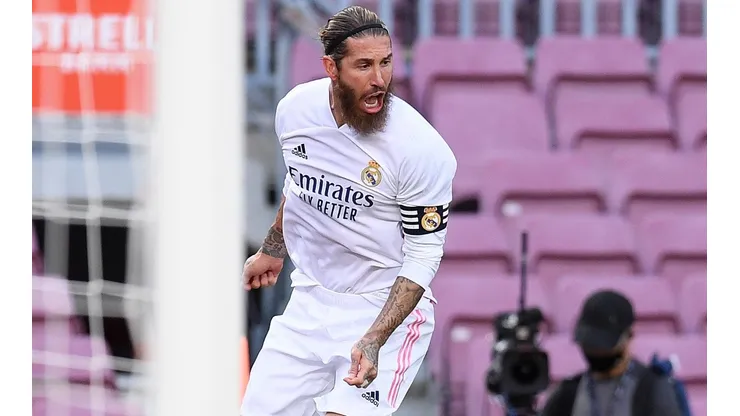 Sergio Ramos festeja ante el Barcelona