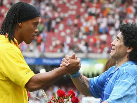 Ronaldinho le manda todas sus fuerzas a Diego Maradona