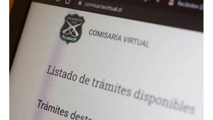 Carabineros permitió a más de 2 mil personas con coronavirus salir a las calles con permisos temporales