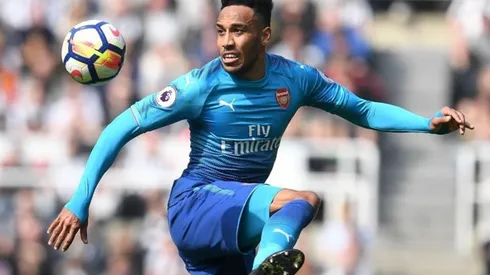 El delantero habría acordado la extensión de su vínculo con Arsenal hasta 2023.