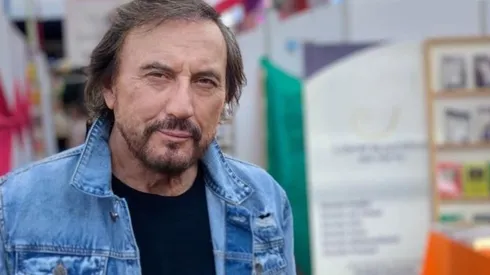 Carlos Pinto incluso publicó un libro tras su extenso recorrido televisivo con "Mea Culpa" y "El Día Menos Pensado".