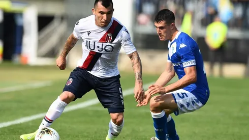 Gary Medel terminó convertido en figura de la defensa del Bologna en su temporada de regreso al fútbol italiano
