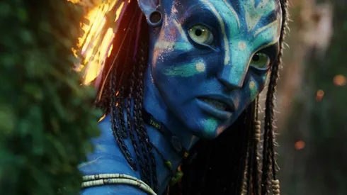 Neytiri (Zoe Saldana) en una escena de la primera película de "Avatar".