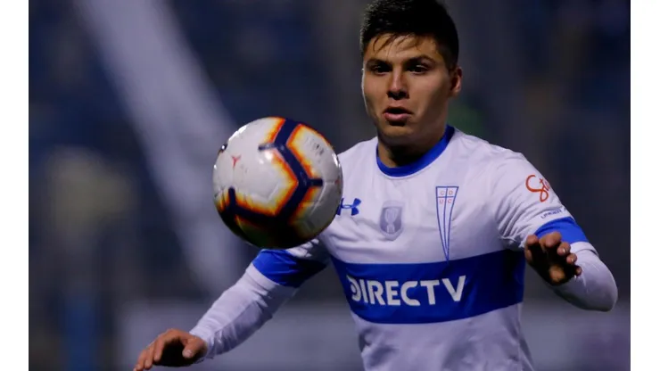 Rebolledo se refiere a la falta de laterales para la Selección Chilena.