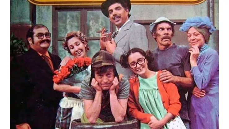 Los personajes del Chavo del 8 en la vecindad.
