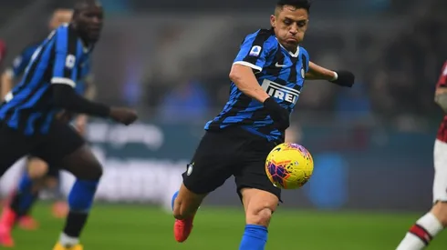 El chileno jugará la Europa League junto al Inter de Milán tras acordar su permanencia por 15 millones de euros.