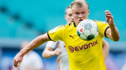 Real Madrid y Manchester United aún guardarían esperanzas de poder fichar a Haaland, pero el jugador estaría decidido a permanecer en el Dortmund.
