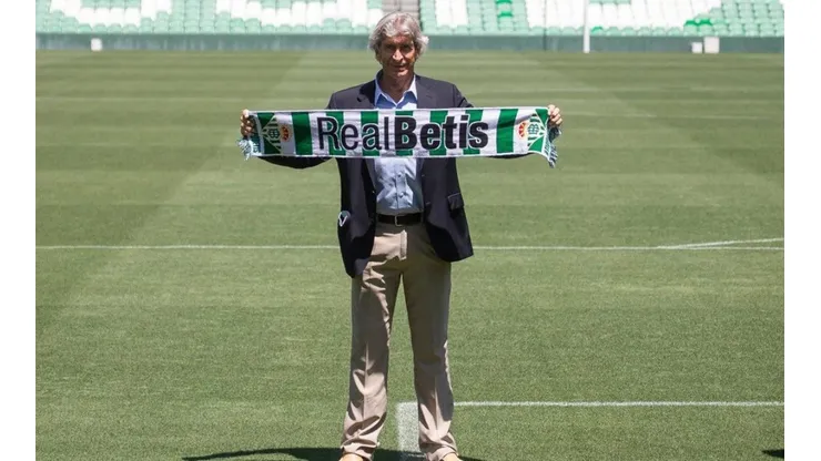 Manuel Pellegrini presentado en el Real Betis.