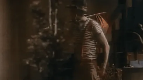 El Chavo del 8, tal como el capítulo épico de "el ratero", se va de la vecindad y de la televisión chilena, por ahora.