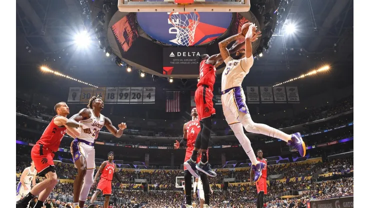 Lakers y Raptos animarán un tremendo duelo en el ESPN Wide World of Sports Arena