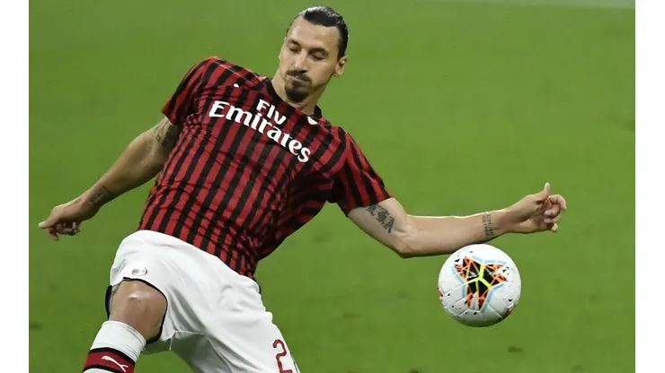 Zlatan Ibrahimovic decidió su futuro y seguirá en el Milan.