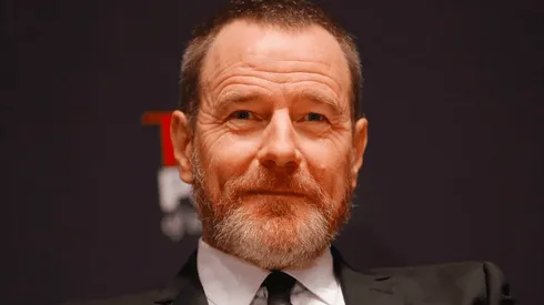 Bryan Cranston llamó a sus seguidores a seguir protegiéndose.