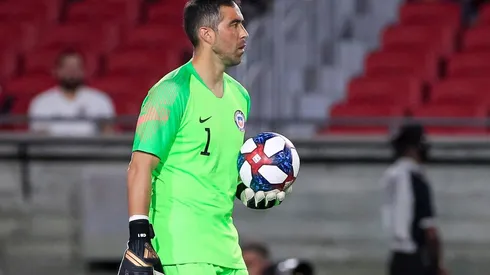 Claudio Bravo encaró al Sifup por el polémico Fondo de Retiro